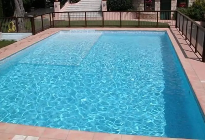 Fotos del hotel La Garoupegardiole:  2