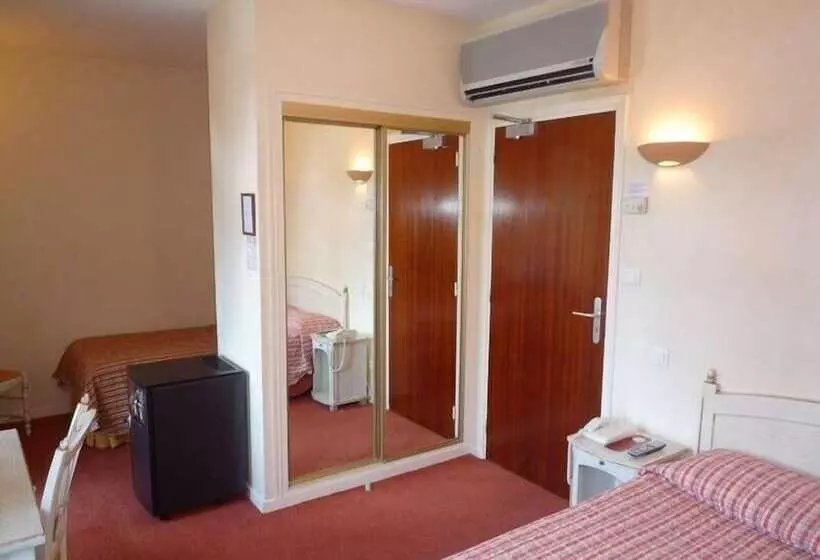 Fotos del hotel La Garoupegardiole:  15