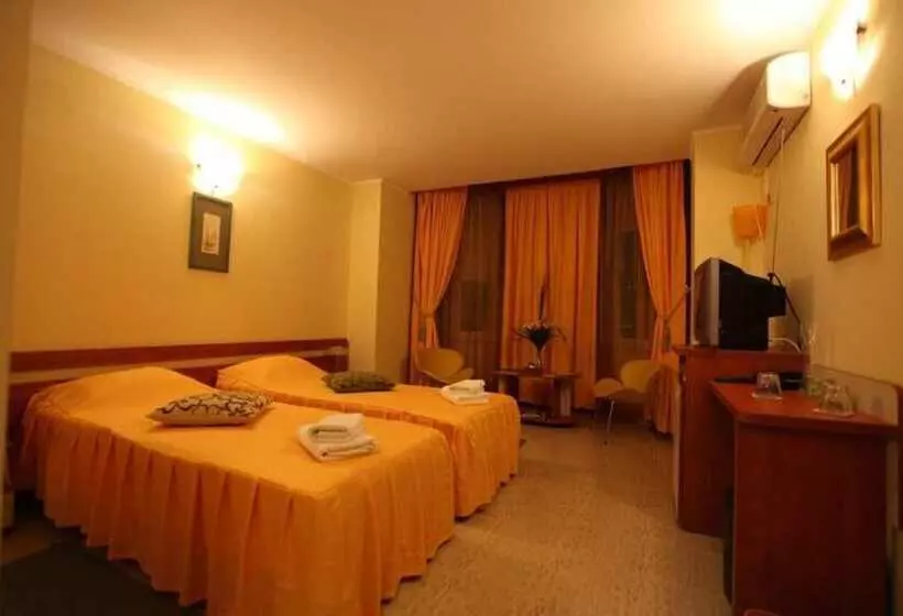 Fotos del hotel Traian:  8