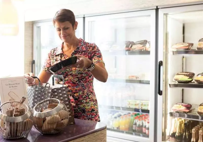 Fotos del hotel Novotel Suites Reims Centre:  15