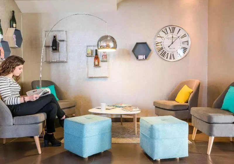 Fotos del hotel Novotel Suites Reims Centre:  2