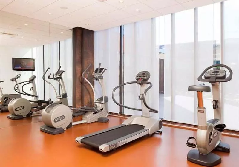 Fotos del hotel Novotel Suites Reims Centre:  3