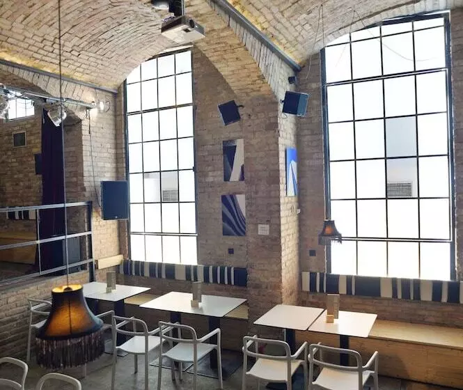 Fotos del hotel Czech Inn:  14