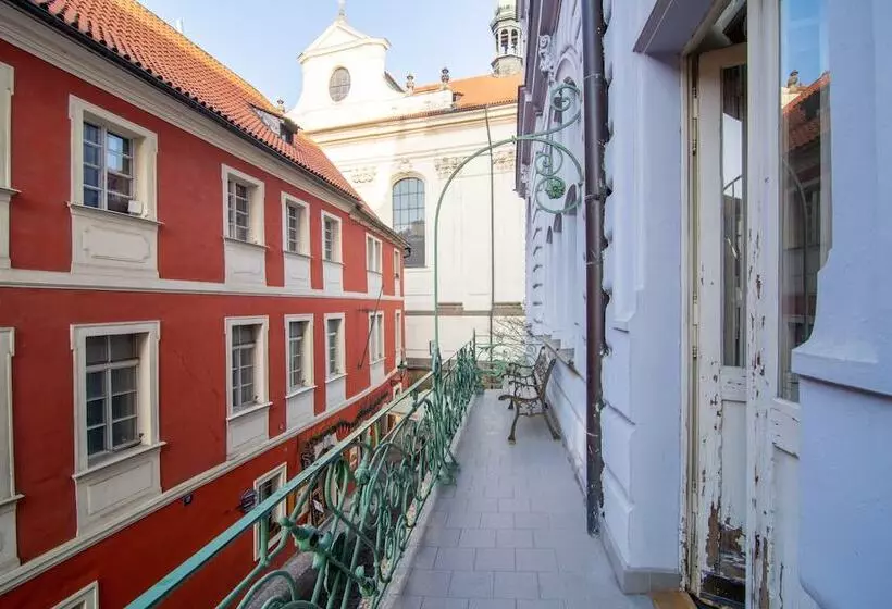 Fotos del hotel Royal Road Residence:  4