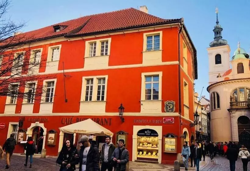 Royal Road Residence