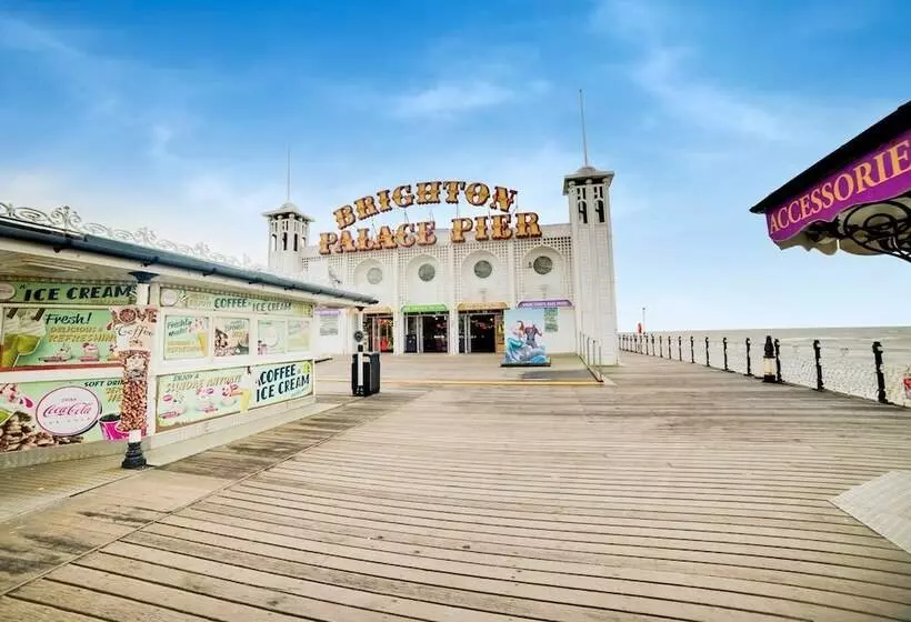 Fotos del hotel Gulliver's Hotel:  2