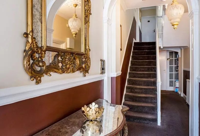 Fotos del hotel Gulliver's Hotel:  3