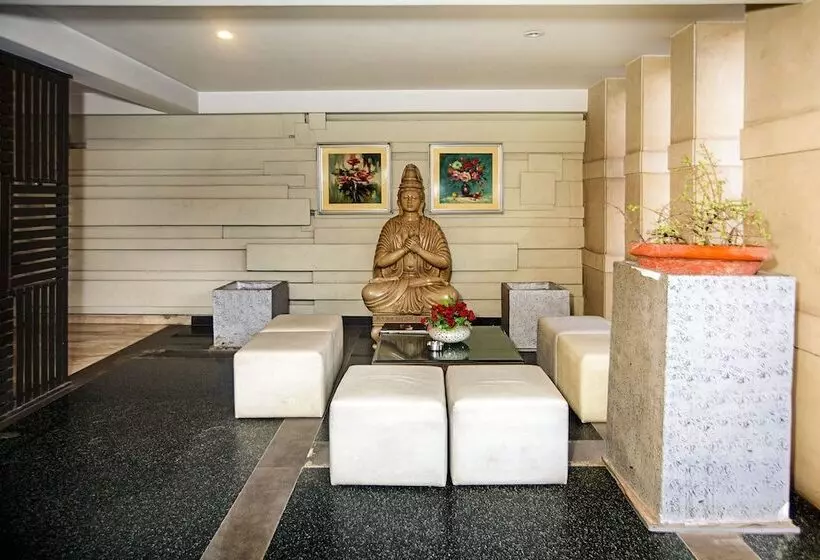 Fotos del hotel Emblem  New Friends Colony, New Delhi:  3