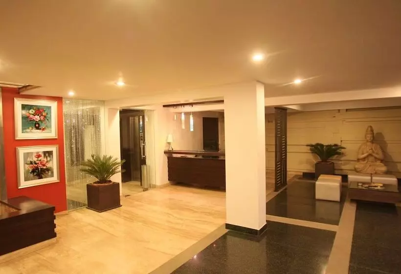 Fotos del hotel Emblem  New Friends Colony, New Delhi:  4