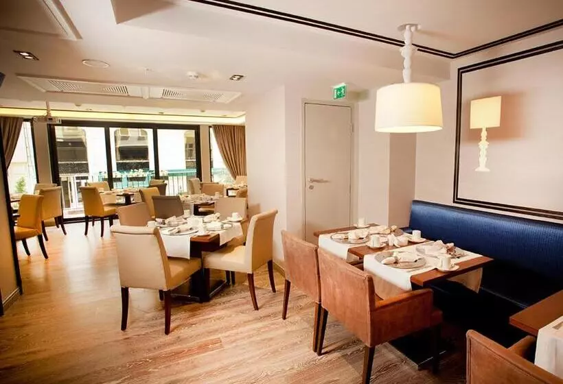 Fotos del hotel La Villa:  3