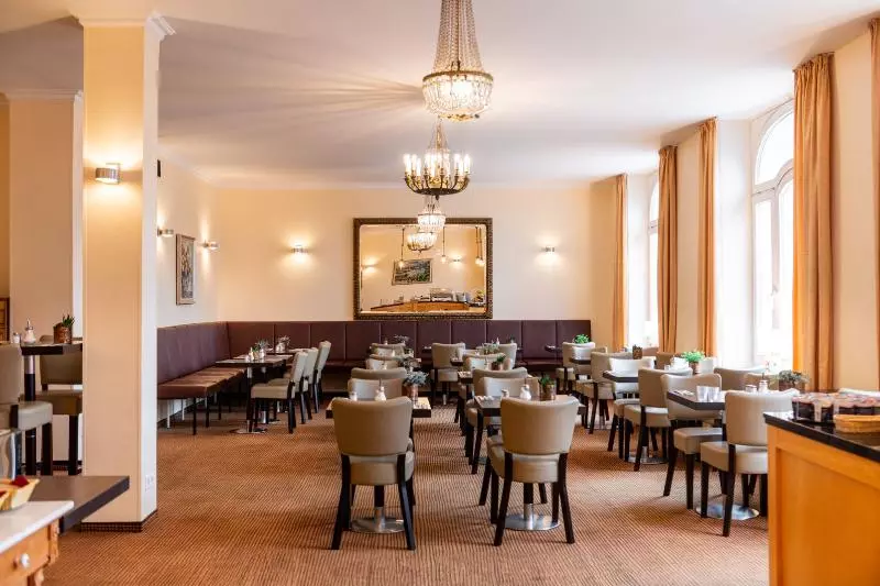 Fotos del hotel Novum Hotel Kronprinz Hamburg Hauptbahnhof:  7