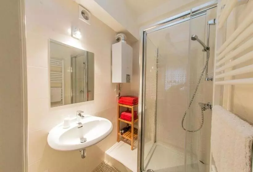 Fotos del hotel Rentbynight Apart:  9