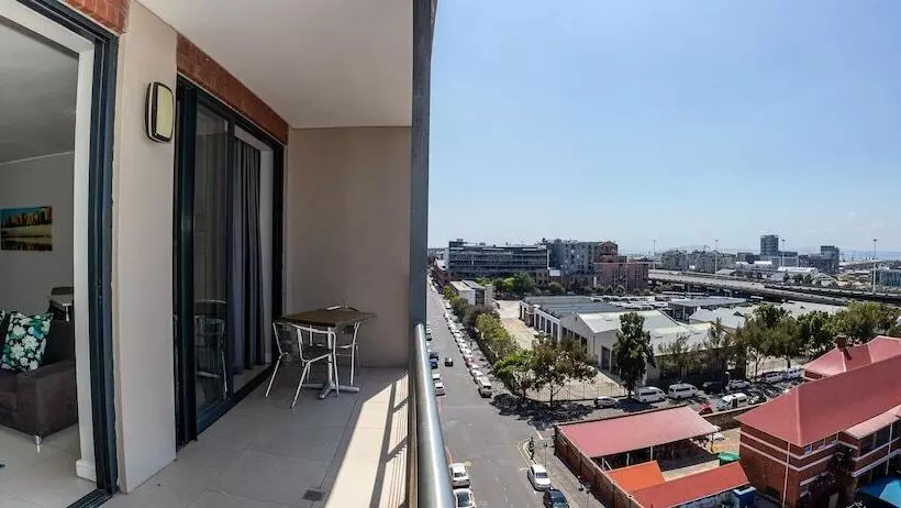 Fotos del hotel The Rockwell Luxury Suites:  15