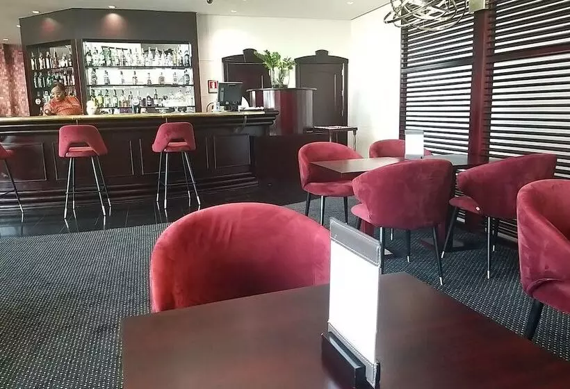 Fotos del hotel Alvalade:  7