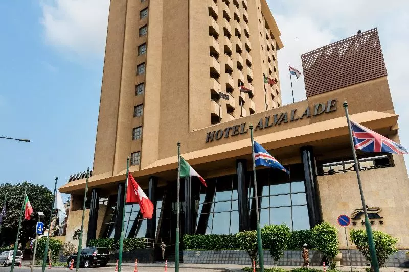 Fotos del hotel Alvalade:  9