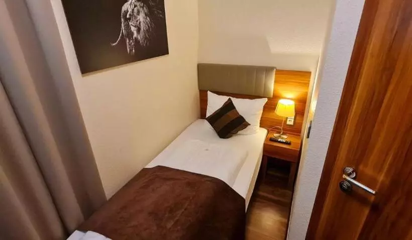 Fotos del hotel Arena Messe Frankfurt:  20