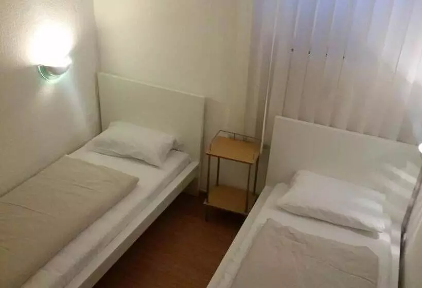 Fotos del hotel Garni Frankfurt:  23