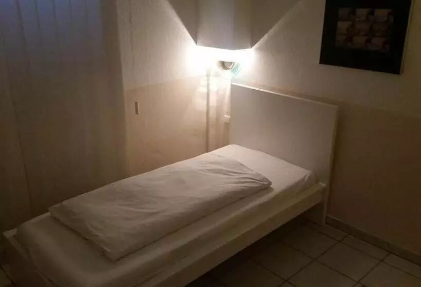 Fotos del hotel Garni Frankfurt:  25