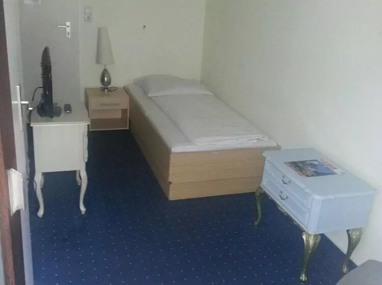 Fotos del hotel Garni Frankfurt:  22