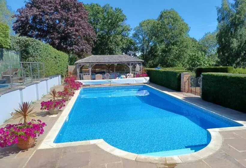 Rookwood Farmhouse B&b