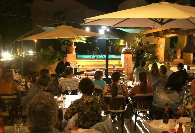 Fotos del hotel Petit  Alaro:  13