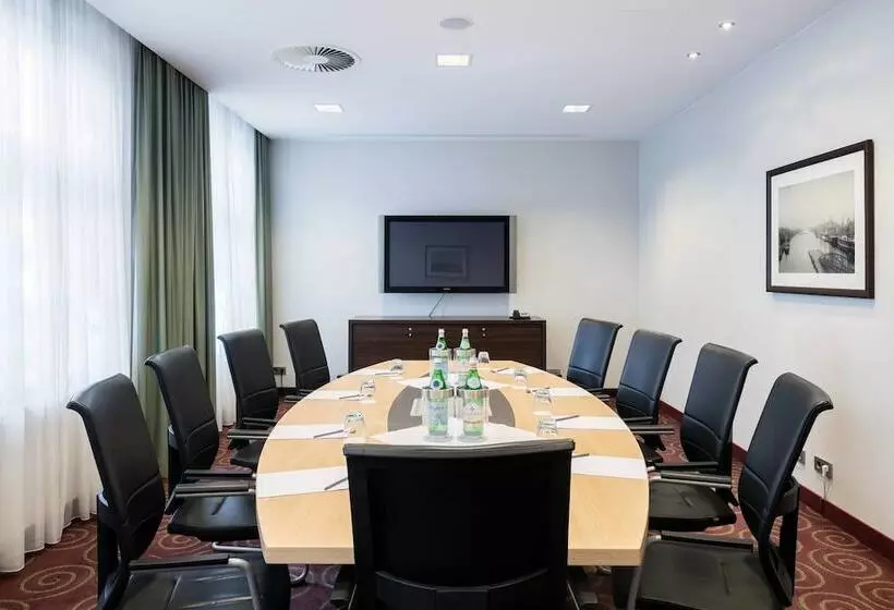 Fotos del hotel Courtyard By Marriott Bremen:  8