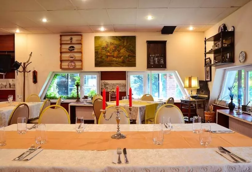 Fotos del hotel Senator:  3