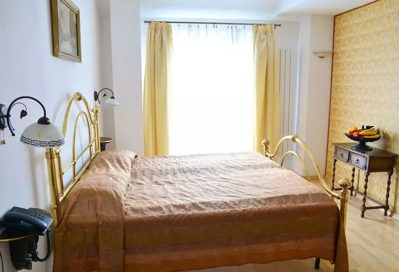 Fotos del hotel Senator:  25