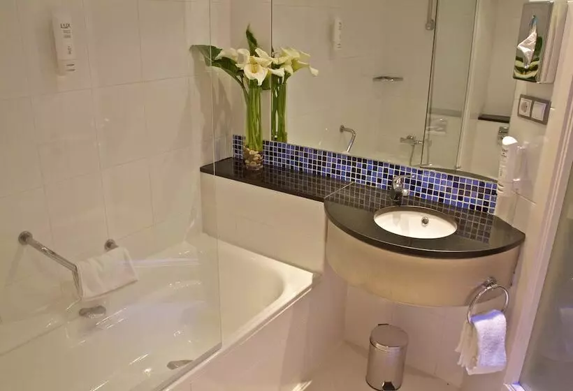 Fotos del hotel Holiday Inn Express Campo De Gibraltarbarrios, An Ihg:  7