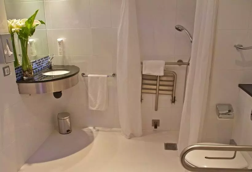 Fotos del hotel Holiday Inn Express Campo De Gibraltarbarrios, An Ihg:  17