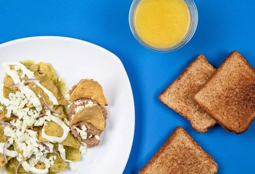 Fotos del hotel One Queretaro Plaza Galerias:  25