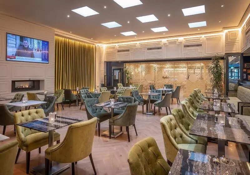 Fotos del hotel The Connacht:  35