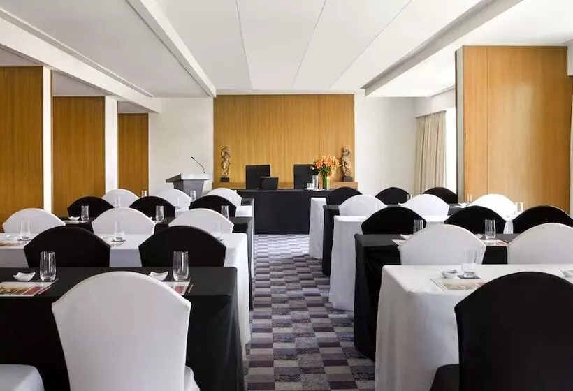 Fotos del hotel Courtyard By Marriott Hyderabad:  14