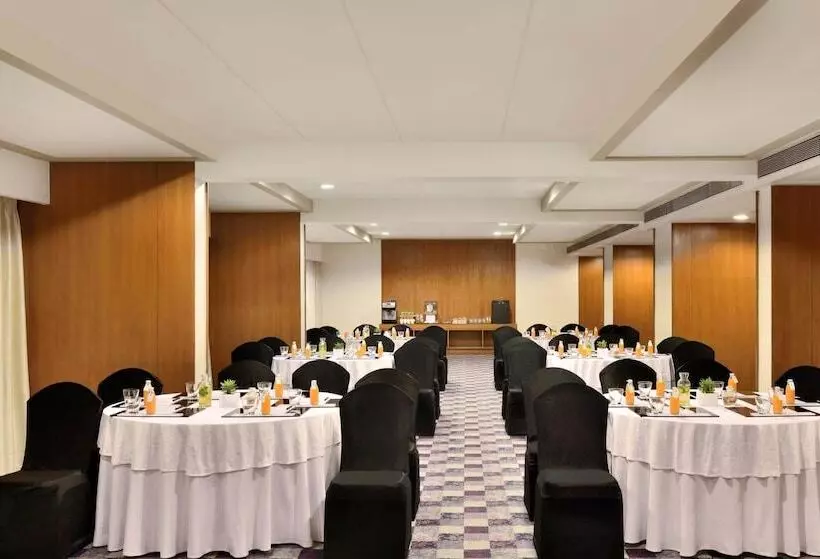 Fotos del hotel Courtyard By Marriott Hyderabad:  18