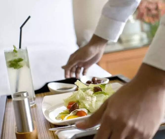 Fotos del hotel Courtyard By Marriott Hyderabad:  4