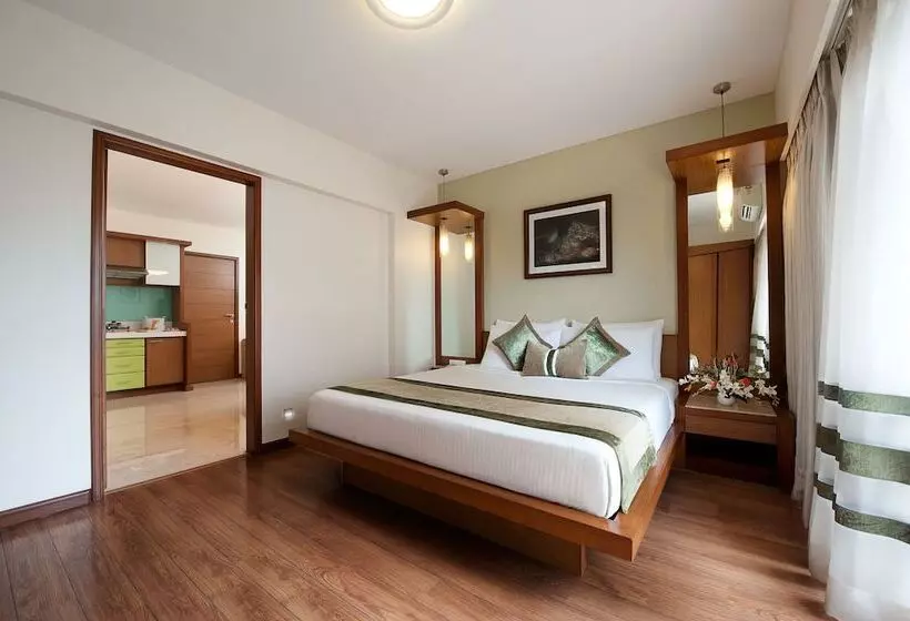 Fotos del hotel Grand Residency  & Serviced Apartments:  12