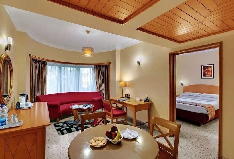 Fotos del hotel The Oakwood:  2