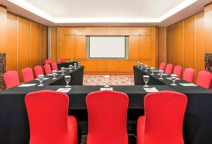 Fotos del hotel Ibis Semarang Simpang Lima:  15