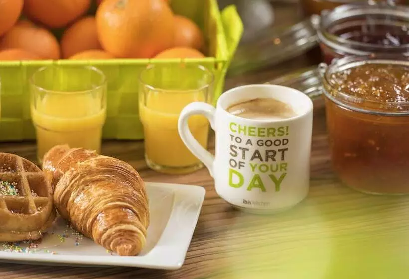 Fotos del hotel Ibis Semarang Simpang Lima:  6