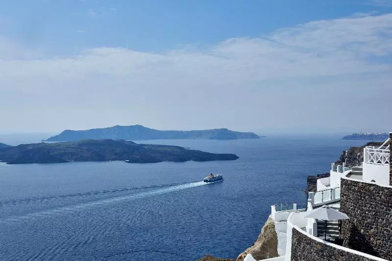 Fotos del hotel Petit Palace Suites:  2