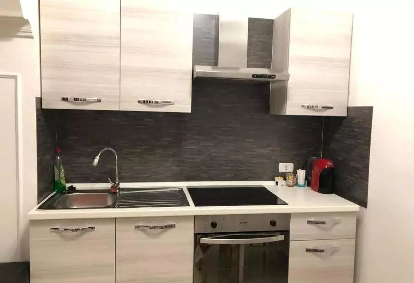 Fotos del hotel Euro Star Guest House:  3