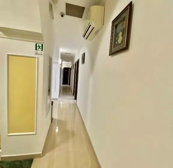 Fotos del hotel Euro Star Guest House:  2