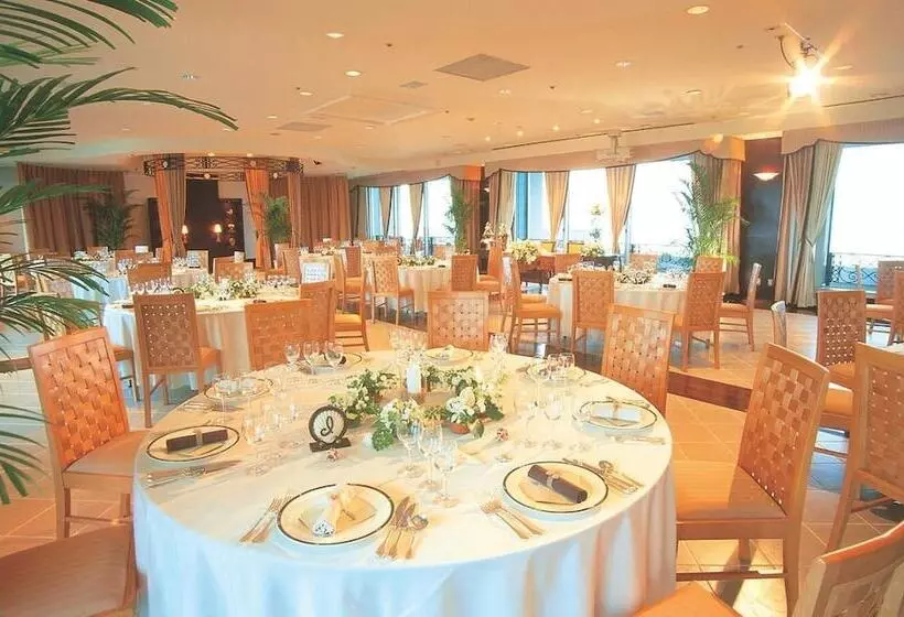 Fotos del hotel Green Tower Makuhari:  2