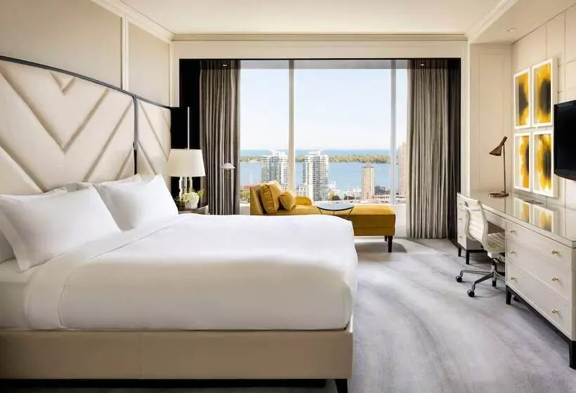 The Ritz-carlton, Toronto