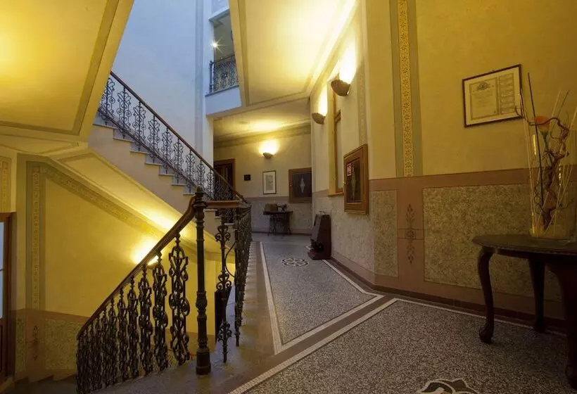 Fotos del hotel Deminka Palace:  2