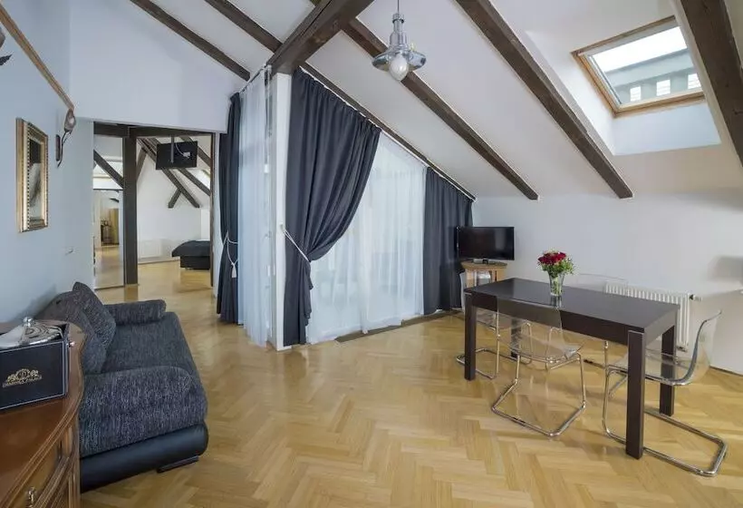 Fotos del hotel Deminka Palace:  22