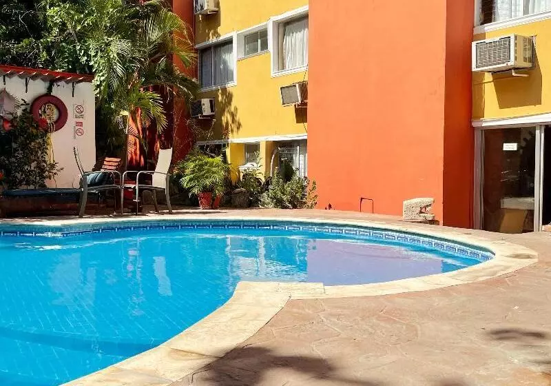 Fotos del hotel Suites Cancun Center:  16