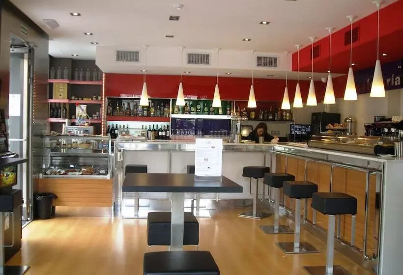 Fotos del hotel Vía Gótica:  4