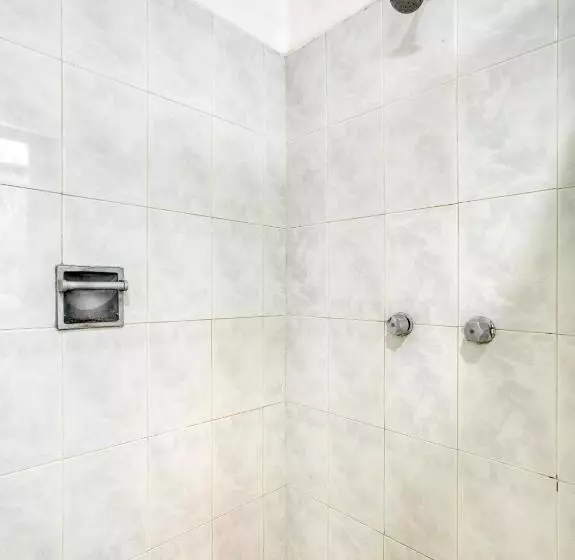 Fotos del hotel Capital O Parador Crespo:  11