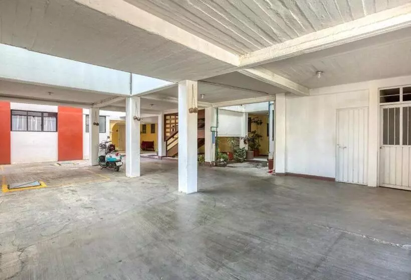 Fotos del hotel Capital O Parador Crespo:  2